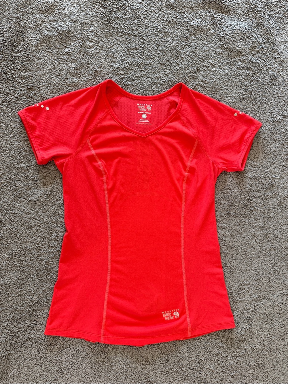 Mountain Hardwear Women's Coral V-Neck Performance Tee